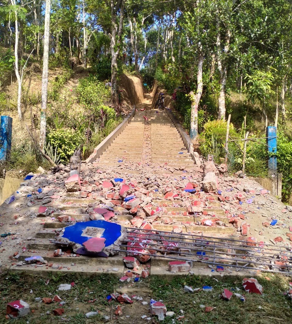 কুলাউড়ায় ১০ কোটি টাকা মূল্যের সরকারি খাস জমি গুঁড়িয়ে দিলো প্রশাসন