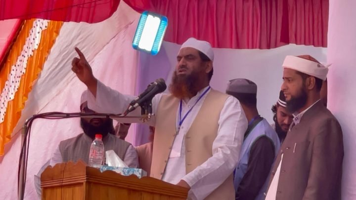 আমরা ঐক্যবদ্ধ হলে কোনো চাঁদাবাজ-মাস্তান শ্রেণী দেশে রাজনীতি করতে পারবে না: মামুনুল হক 