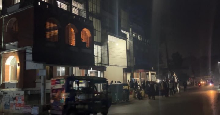 ছাত্র জনতার আন্দোলনের মুখে মৌলভীবাজার বারের নির্বাচন স্থগিত 