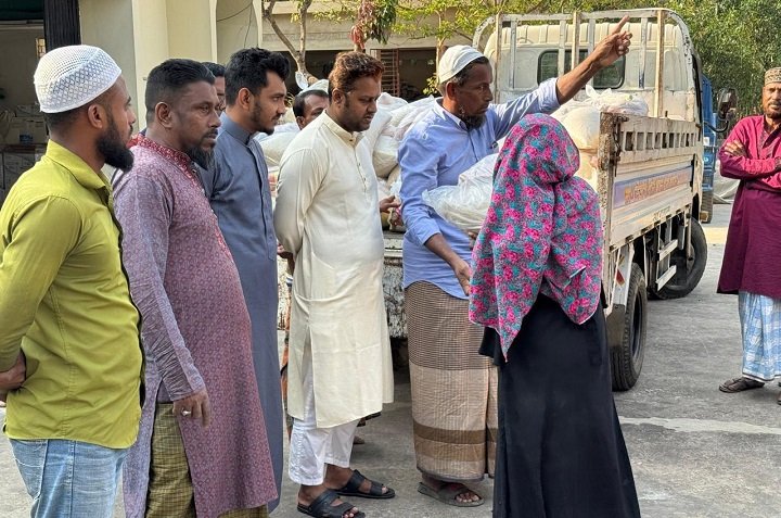 মৌলভীবাজারে রমজানে দুস্থ: পরিবার পেল তারেক রহমান এর উপহার