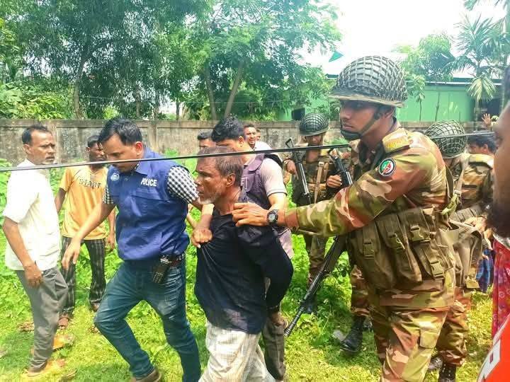 মৌলভীবাজারের শেরপুরে জামেয়াতুল ফালাহ মাদরাসায় হামলা, আগ্নেয়াস্ত্রসহ আটক ৩