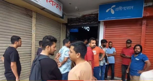 মৌলভীবাজারে দুটি মোবাইলের দোকানে চুরি, ৪০ লক্ষ টাকার মোবাইল লুট