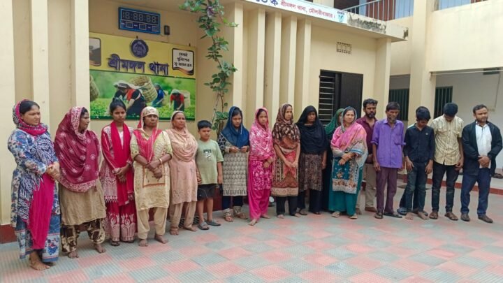 মৌলভীবাজার সীমান্তে আবারো ২৫ জনকে ঠেলে দিল বিএসএফ