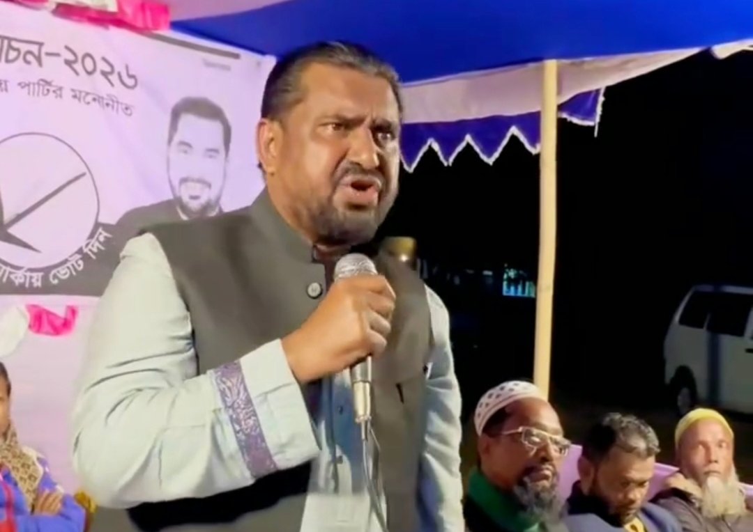 শেখ হাসিনা যদি ফ্যাসিস্ট হয় তাহলে ডক্টর ইউনুস হিটলার : আহমেদ রিয়াজ