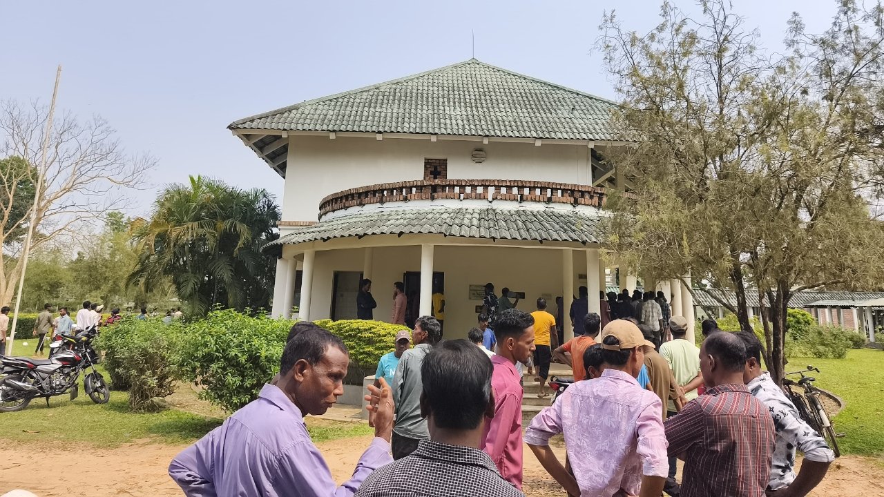 ১৩ বছরের শিশুর মৃত্যু, চিকিৎসা অবহেলার অভিযোগে বিক্ষোভ