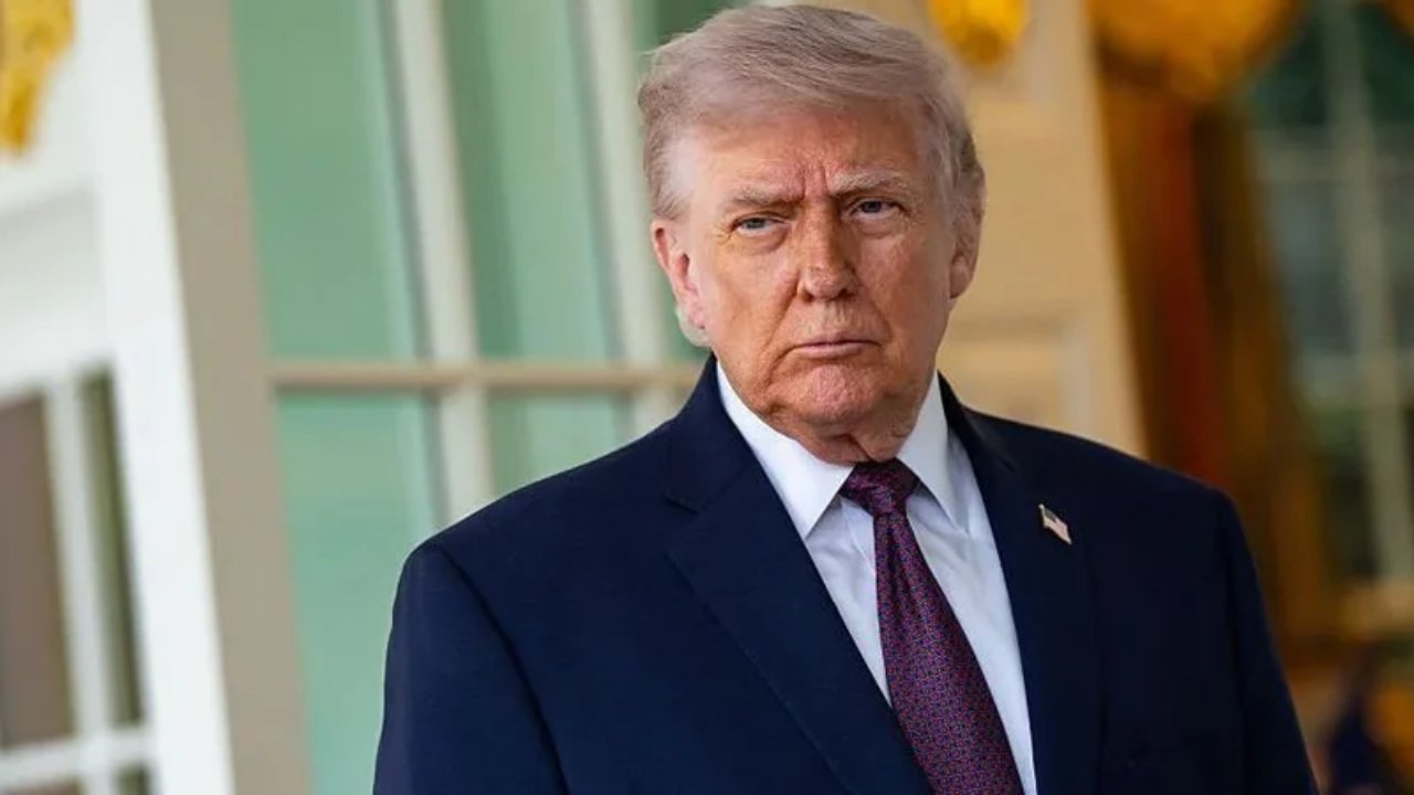 হরমুজ প্রণালিতে মার্কিন অবরোধের মধ্যেই ‘ইরান যু’দ্ধ শেষের পথে’: ট্রাম্প