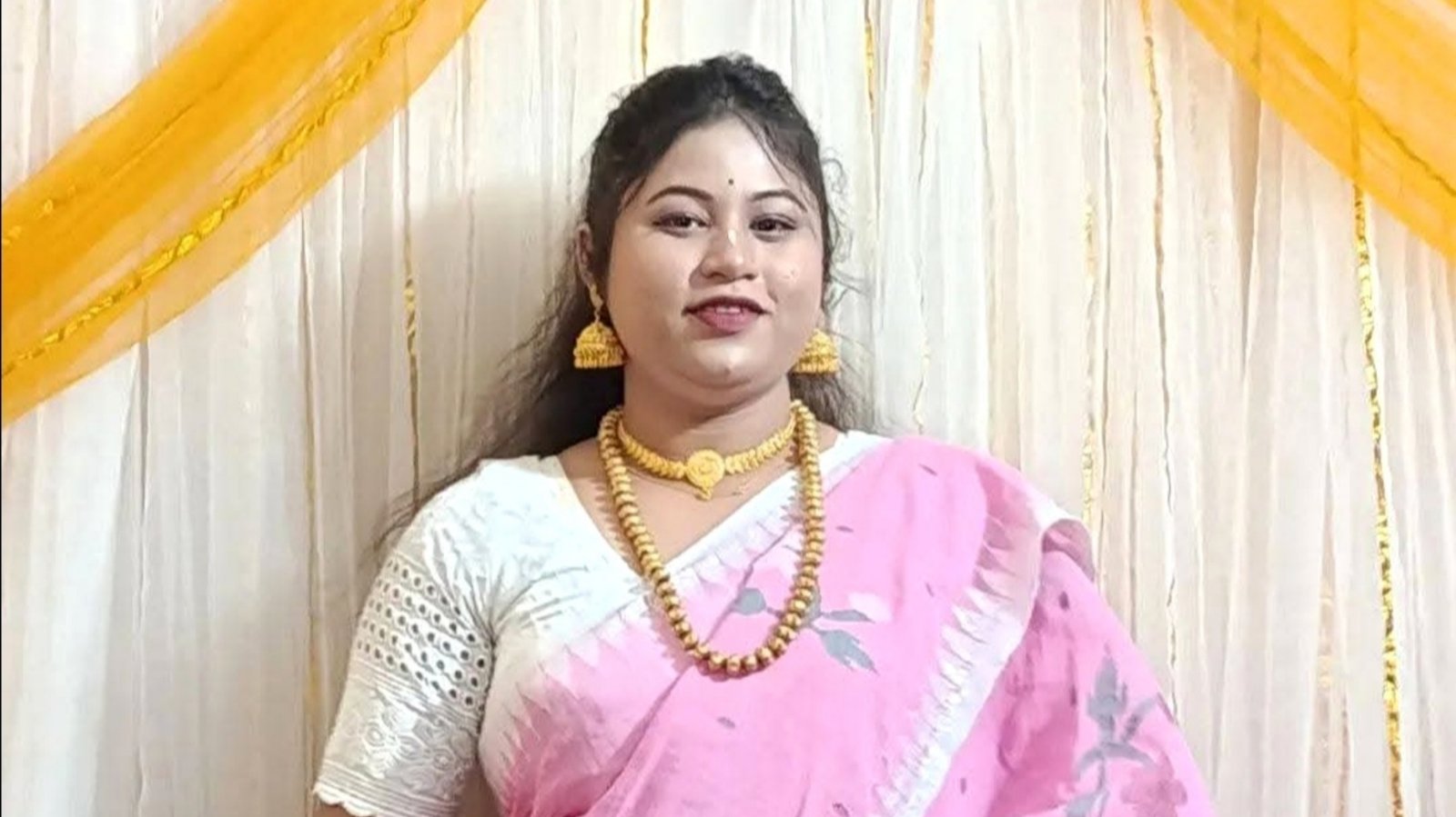 মৌলভীবাজারে মণিপুরী তরুণীর ঝুলন্ত মরদেহ উদ্ধার