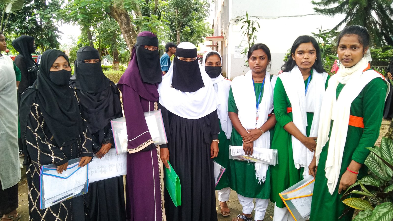 শ্রীমঙ্গলে ফরমের টাকা দিয়েও এডমিট পাননি ৯ পরীক্ষার্থী, ইউএনওর হস্তক্ষেপে পরীক্ষা