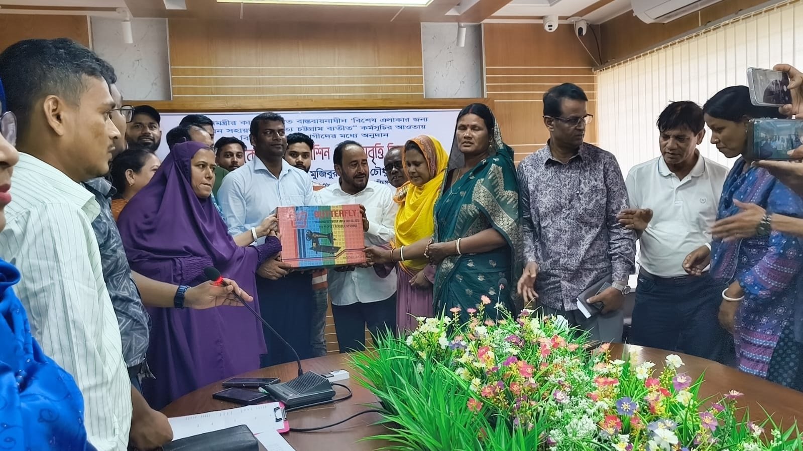 ক্ষুদ্র নৃ-গোষ্ঠীর জীবনমান উন্নয়নে কমলগঞ্জ-শ্রীমঙ্গলে বিশেষ সহায়তা কর্মসূচি