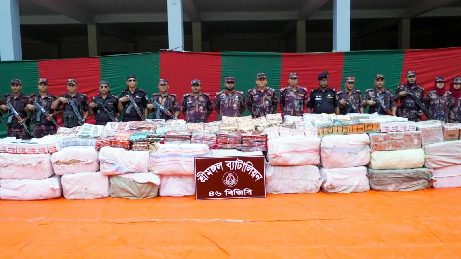 শ্রীমঙ্গলে যৌথ অভিযানে ৩ কোটি টাকার ভারতীয় অবৈধ পণ্য জব্দ