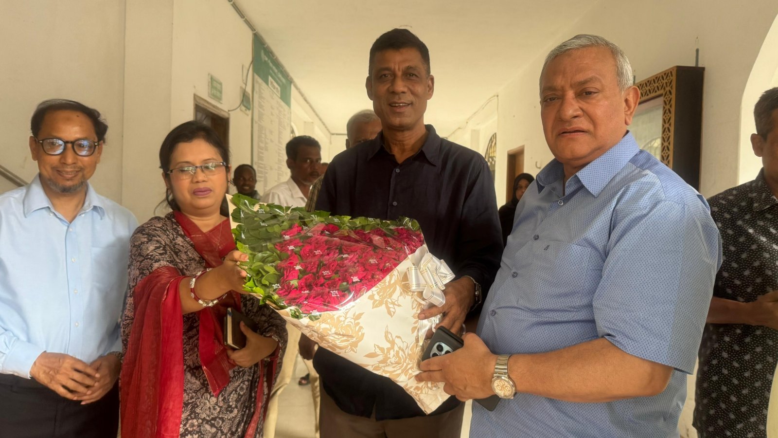 নাসের রহমানের সঙ্গে জেলা পরিষদ প্রশাসকের মতবিনিময়