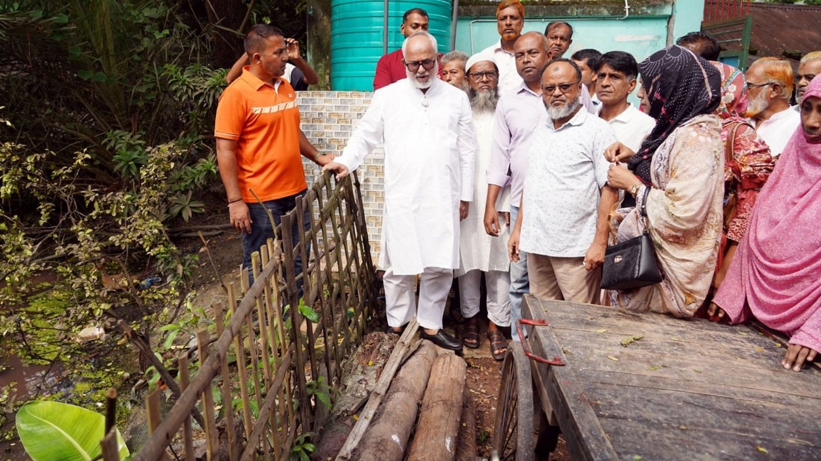 খুলনাবাসী একটি বিপদের মধ্য দিয়ে দিনাতিপাত করছেন: মঞ্জু