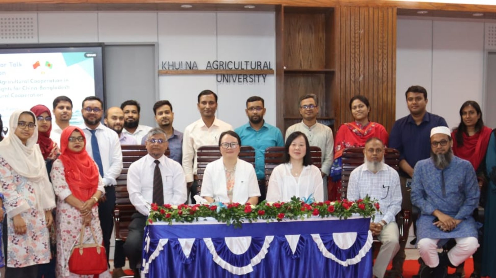 চীন-বাংলাদেশ শিক্ষা ও গবেষণা সহযোগিতা বাড়াতে খুকৃবিতে মতবিনিময়